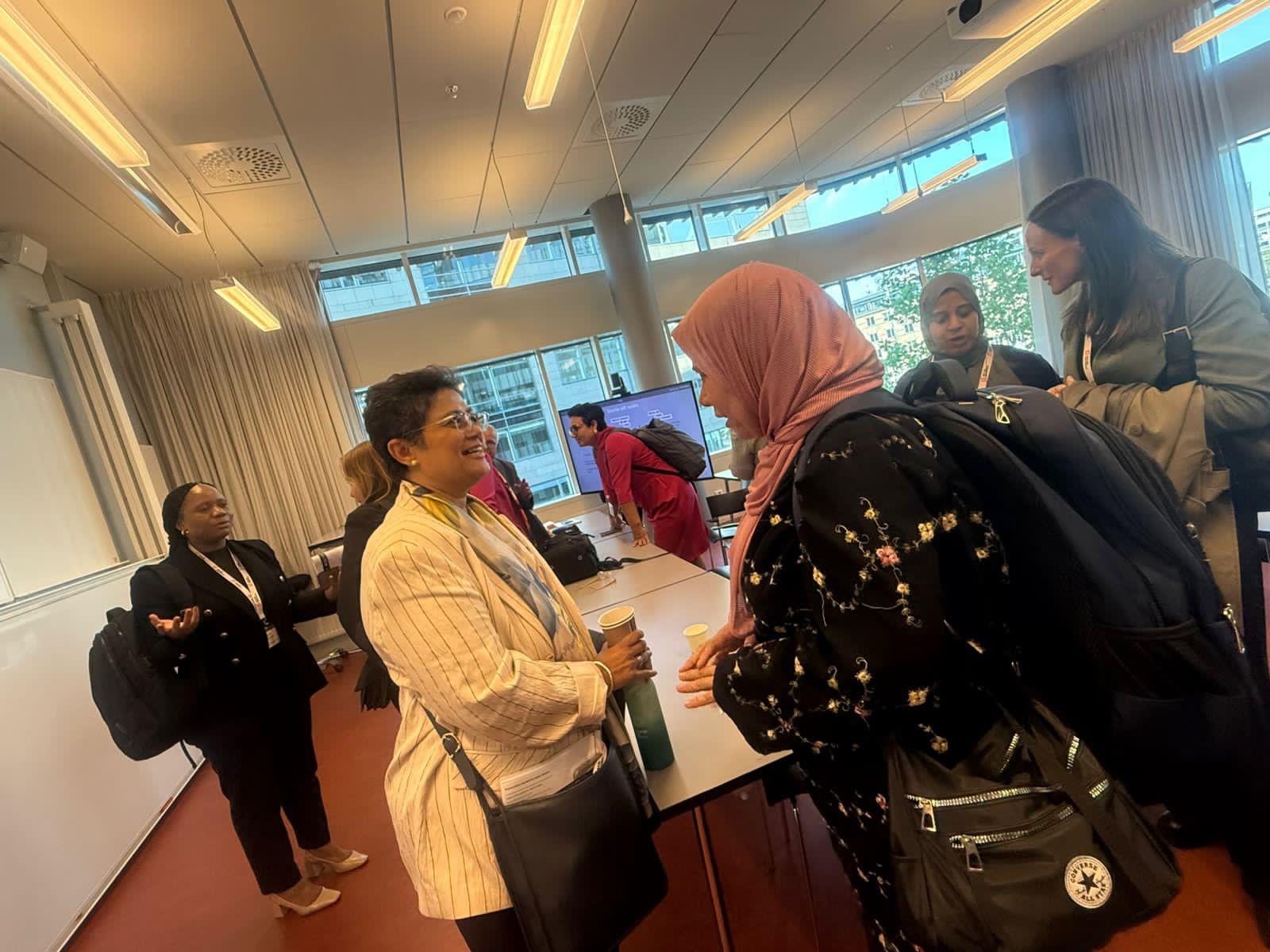 IMG 20250626 WA0014 مسؤولة إفريقية أمام المنتدي الدولي لإحصائيات الهجرة : لن نترك أطبّاءنا يهاجرون لتنظيف مستشفياتكم