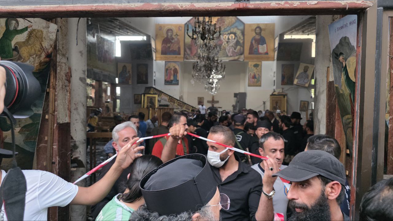 photo 2025 06 22 19 55 29 تفجير إرهابي يستهدف كنيسة بدمشق .. وتنظيم داعش يتبنى الهجوم