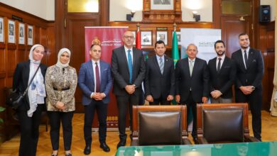 لتعزيز الشمول المالي داخل مراكز الشباب.. بروتوكول تعاون جديد بين وزارة الرياضة والبنك الأهلي المصري 4 بروتوكول وزارة الشباب والرياضة لتعزيز الشمول المالي داخل مراكز الشباب.. بروتوكول تعاون جديد بين وزارة الرياضة والبنك الأهلي المصري