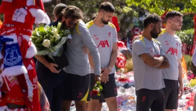 لحظة إنسانية مؤثرة بين محمد صلاح وروبرتسون في وداع دييغو جوتا 1 محمد صلاح