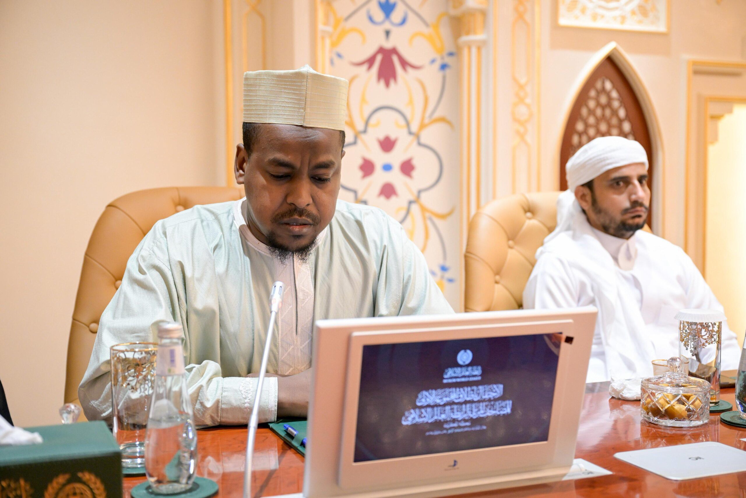 390eecc0 4002 45a1 912a 3371bf871928 scaled الدكتور العيسى يُطلق المجموعة الأولى من المصاحف المُرتّلة لرابطة العالم الإسلامي