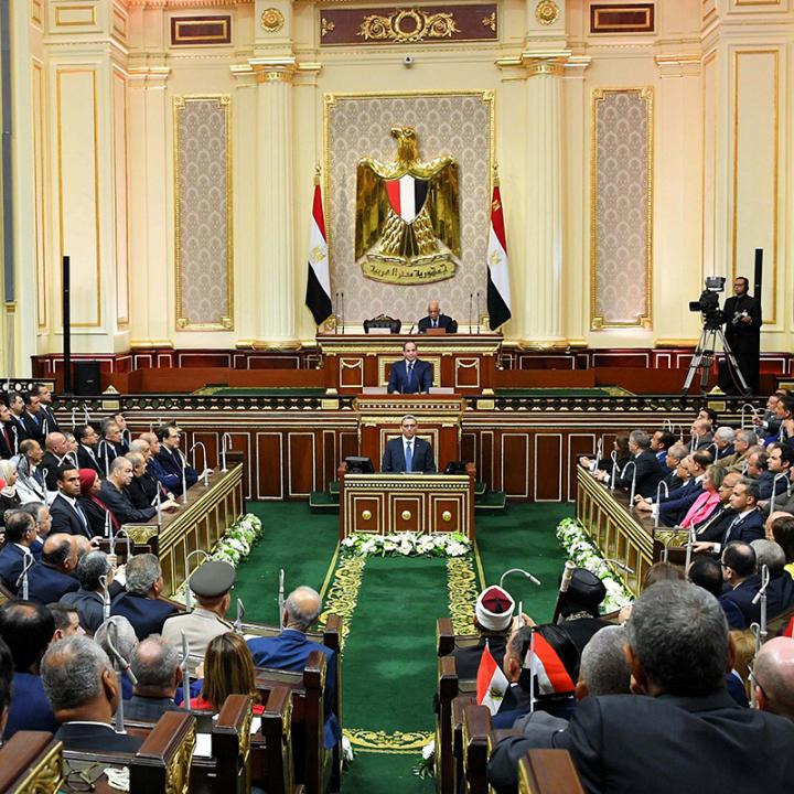 الإيجار القديم: هل يتأثر مصيره بقرار فض البرلمان؟ 1 EgyptParliamentSisiInauguration2018RTX6792A الإيجار القديم: هل يتأثر مصيره بقرار فض البرلمان؟