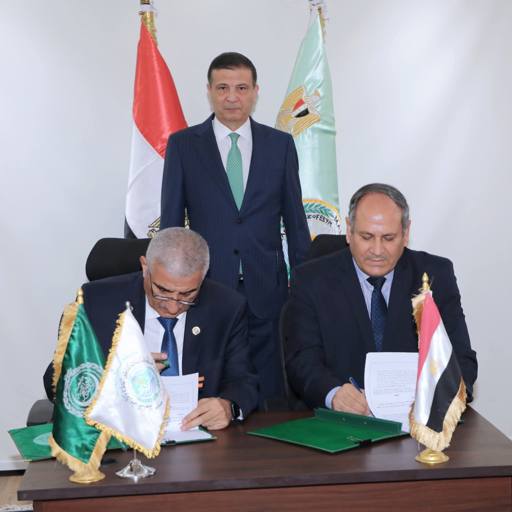 FB IMG 1752403325823 مصر: الزراعة وأكساد يوقعان حزمة مشروعات لتعزيز الأمن الغذائي والتنمية الزراعية المستدامة
