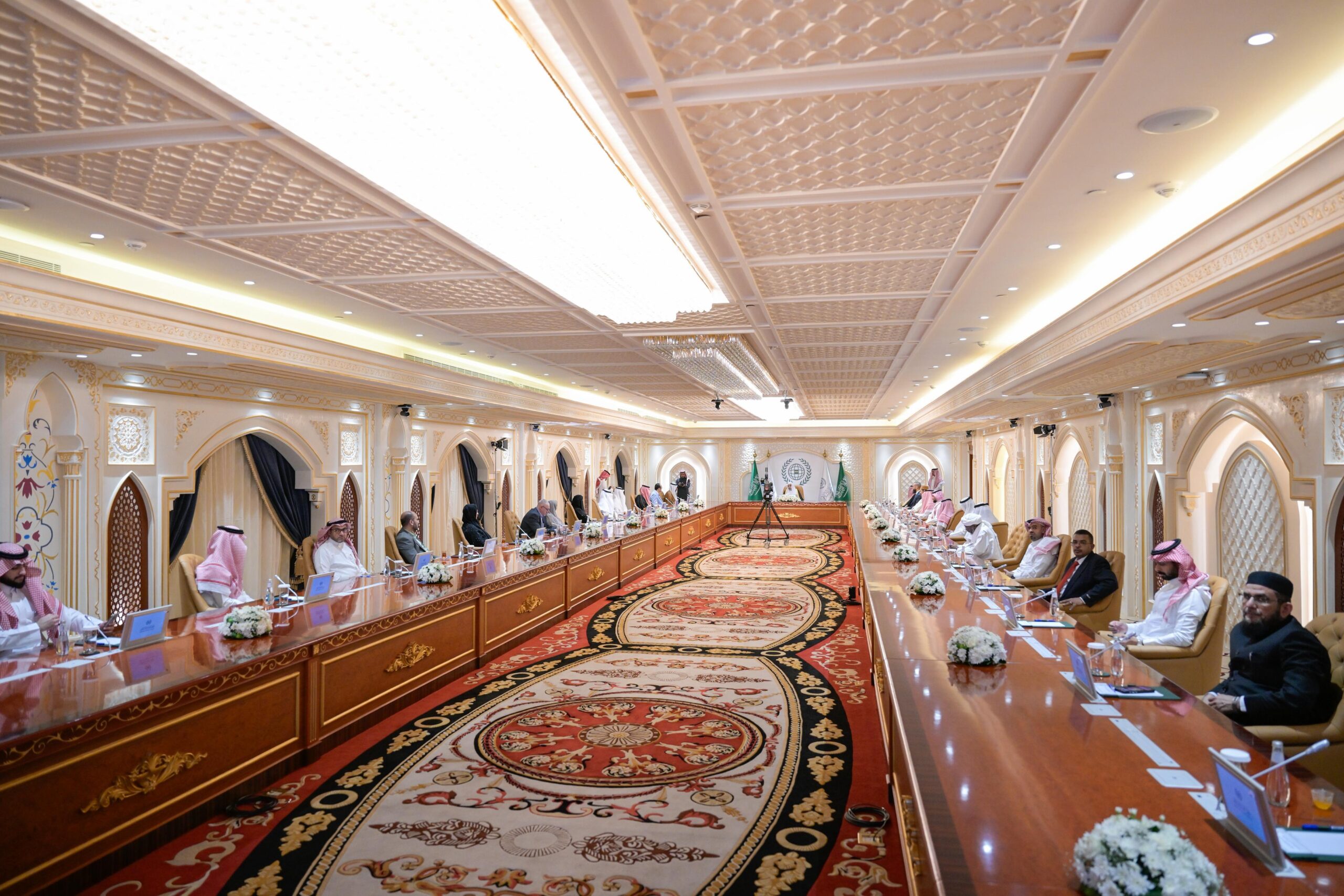 IMG 20250713 WA0016 scaled أمين رابطة العالم الإسلامي يُدشّن الخطة الاستراتيجية "المطورة" والحوكمة "المُحَدَّثة" للرابطة