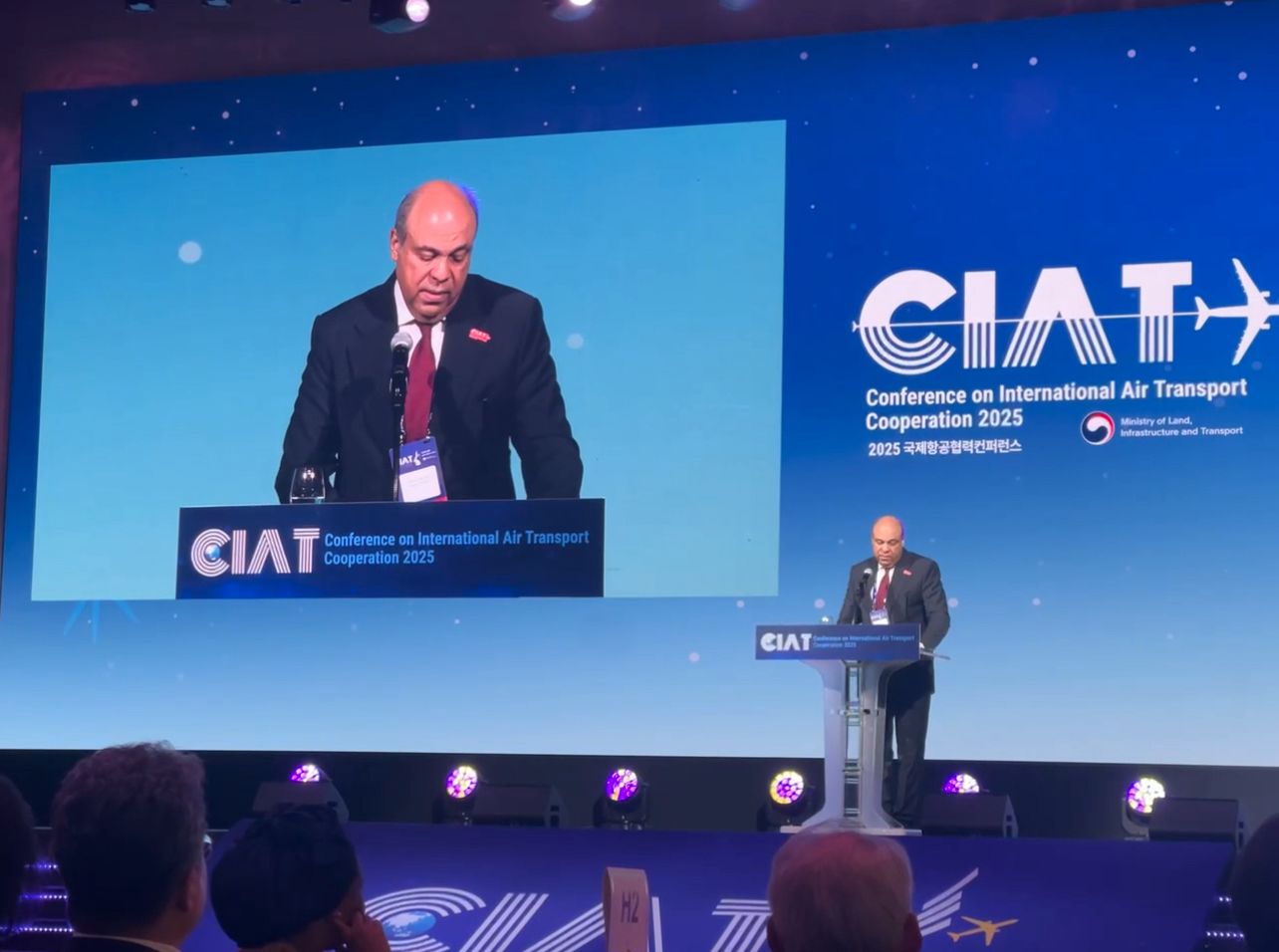 IMG 20250724 WA0007 مصر وكوريا الجنوبية تبحثان التعاون في مجالات النقل الجوي خلال مؤتمر "CIAT 2025 " بإنتشون
