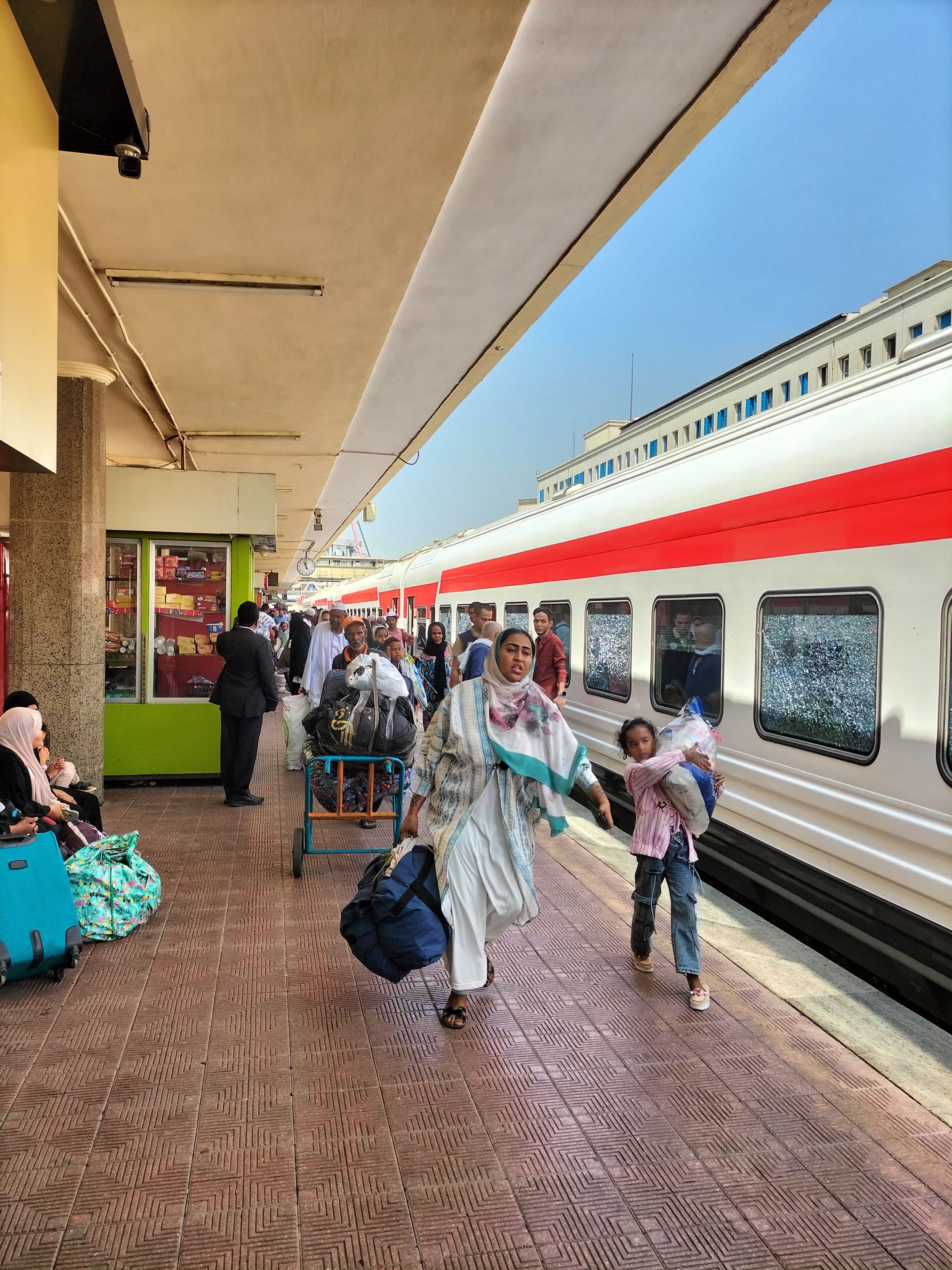 IMG20250721105930 قطار خاص ينقل 1000 سوداني من القاهرة إلى الخرطوم مروراً بأسوان... وتنظيم رحلة أسبوعية كل إثنين
