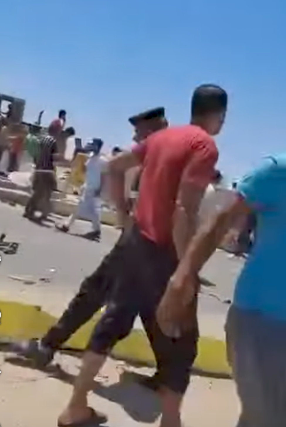 « الطريق الإقليمي » يواصل نزيف الدم .. مصرع 9 وإصابة 11 في حادث تصادم مروع جديد 1 Screenshot ٢٠٢٥ ٠٧ ٠٥ ١٧ ٣٥ ٠٦ ٨٧ a23b203fd3aafc6dcb84e438dda678b6 « الطريق الإقليمي » يواصل نزيف الدم .. مصرع 9 وإصابة 11 في حادث تصادم مروع جديد