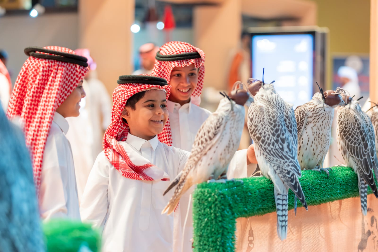 السعودية .. 5 أغسطس انطلاق المزاد الدولي لمزارع إنتاج الصقور 1 d9d94dcb 3fe2 4e8c 81ce c6bc0d564e97 السعودية .. 5 أغسطس انطلاق المزاد الدولي لمزارع إنتاج الصقور