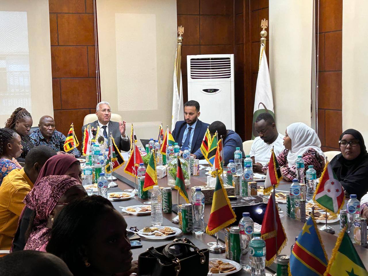 وفد صحفي إفريقي يناقش قضايا مياه النيل والتحول العمراني 1 514347217 772385095336934 2321434878174503886 n وفد صحفي إفريقي يناقش قضايا مياه النيل والتحول العمراني