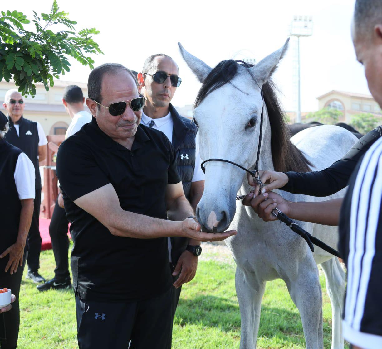 528169558 1311851793636879 7993804683420004872 n الرئيس السيسي يجري زيارة تفقدية إلى الأكاديمية العسكرية.. ويؤكد: مصر تنعم باستقرار داخلي