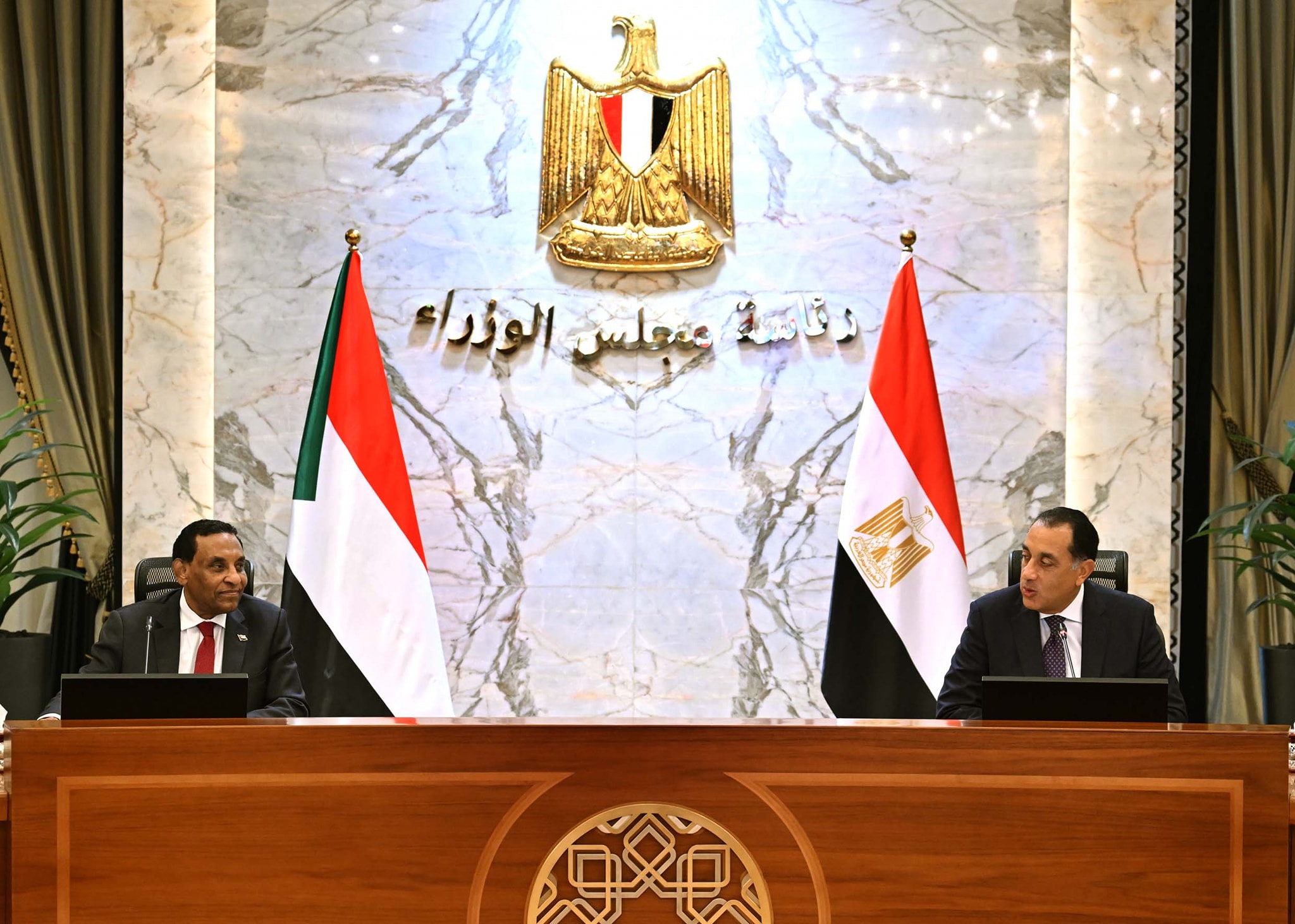مصر تؤكد دعمها الكامل للسودان وكافة المساعي الرامية للحفاظ على مؤسساته الوطنية 1 528600442 1304112028425881 8327692933079244648 n مصر تؤكد دعمها الكامل للسودان وكافة المساعي الرامية للحفاظ على مؤسساته الوطنية