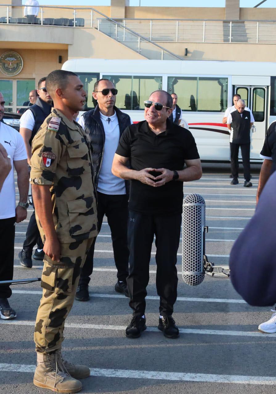 528628541 1311851596970232 8804666737174212449 n الرئيس السيسي يجري زيارة تفقدية إلى الأكاديمية العسكرية.. ويؤكد: مصر تنعم باستقرار داخلي