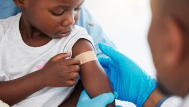 اختراق طبي في إفريقيا: اعتماد أول علاج لـ " الملاريا " مخصص للرضع 2 Africa CDC Applauds First Ever Malaria Treatment for Infants Under 5 kg 1024x690 1 اختراق طبي في إفريقيا: اعتماد أول علاج لـ " الملاريا " مخصص للرضع