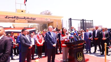 من أمام معبر رفح.. وزيرة التضامن تطلق نداءً إنسانياً لإدخال كافة المساعدات المصرية بالتزامن مع اليوم العالمي للإنساني 2 IMG 20250818 WA0008 من أمام معبر رفح.. وزيرة التضامن تطلق نداءً إنسانياً لإدخال كافة المساعدات المصرية بالتزامن مع اليوم العالمي للإنساني