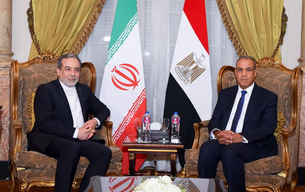 القاهرة: وزير الخارجية المصري يستقبل نظيره الإيراني 1 8902e987 9481 4510 9d58 565c3805adbd القاهرة: وزير الخارجية المصري يستقبل نظيره الإيراني