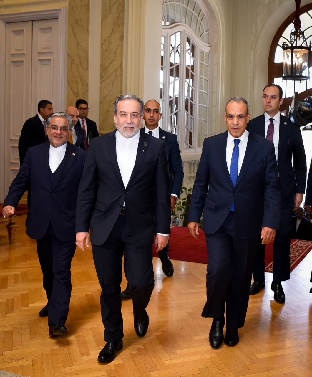 القاهرة: وزير الخارجية المصري يستقبل نظيره الإيراني 4 98f40376 0c95 4a43 9194 2a1337588aff القاهرة: وزير الخارجية المصري يستقبل نظيره الإيراني