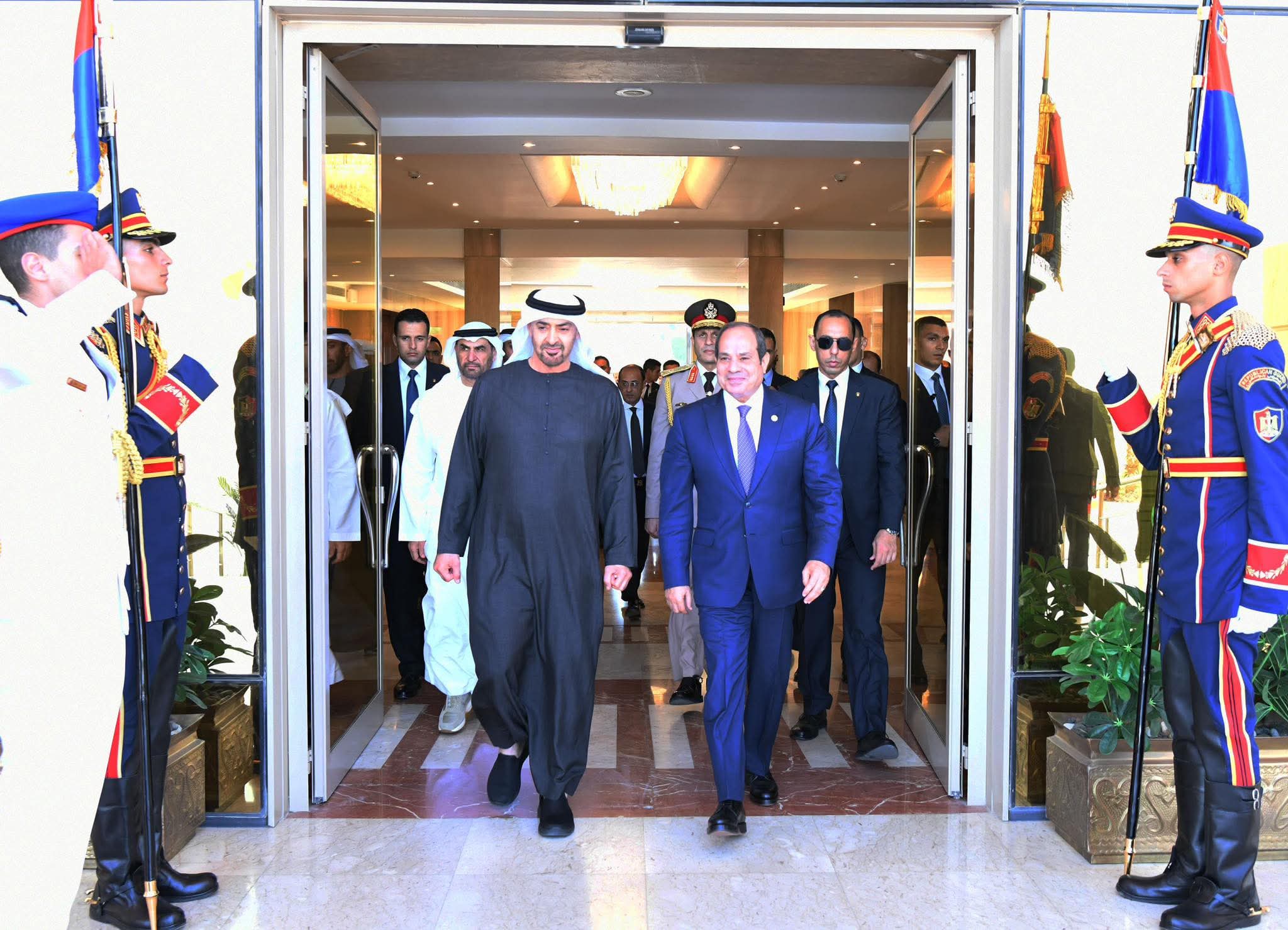 FB IMG 1759149051208 الرئيس السيسي والشيخ محمد بن زايد تطورات الأوضاع الإقليمية