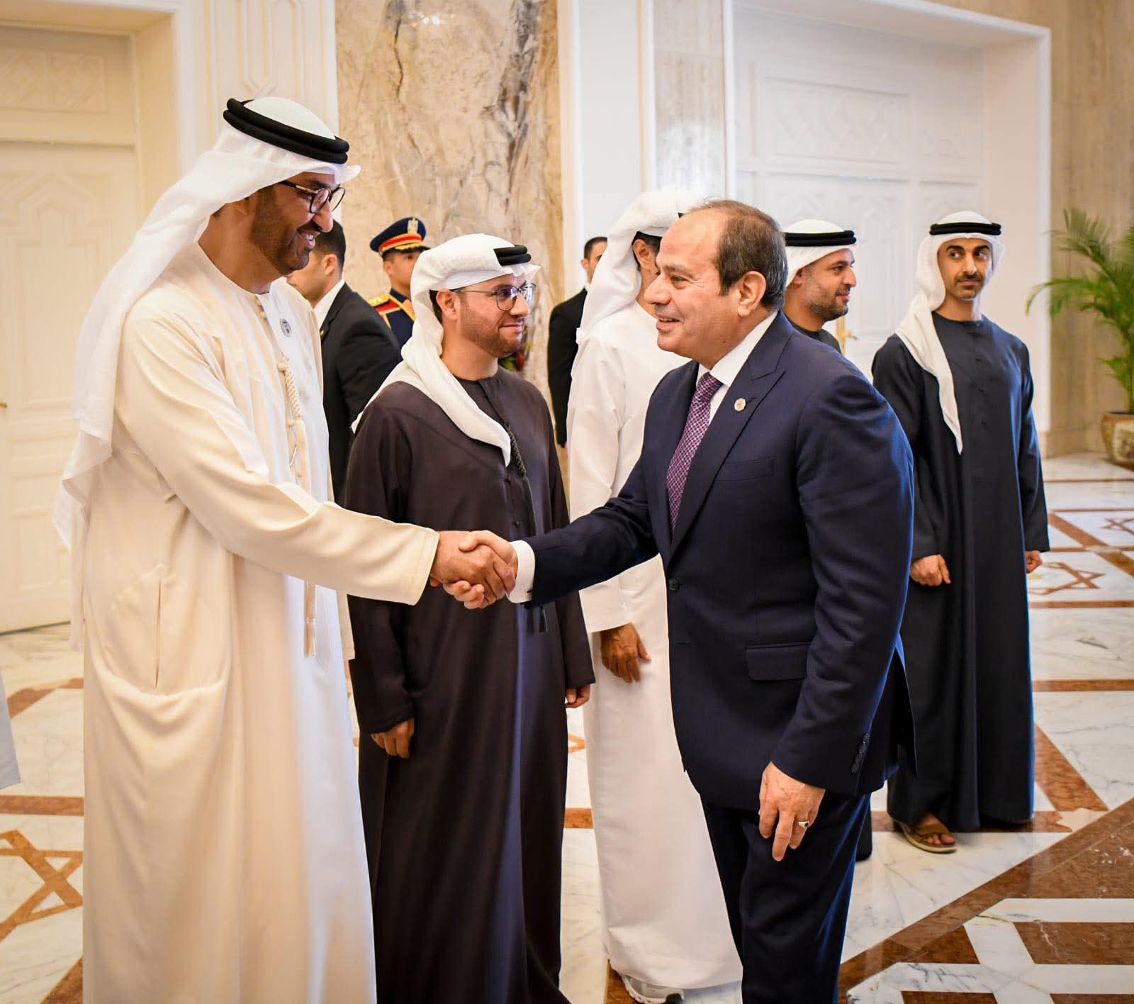 FB IMG 1759149064454 الرئيس السيسي والشيخ محمد بن زايد تطورات الأوضاع الإقليمية