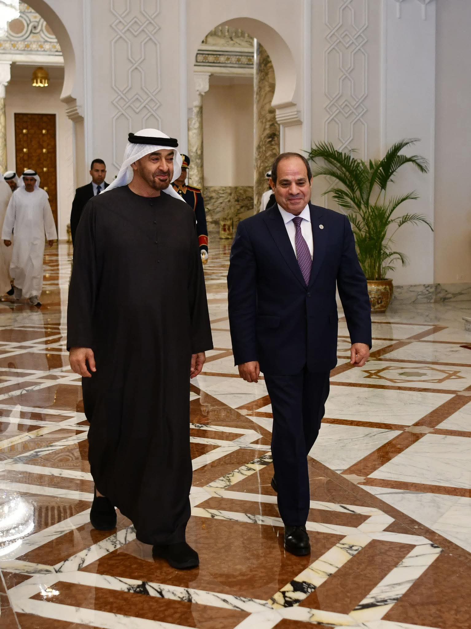 FB IMG 1759149067461 الرئيس السيسي والشيخ محمد بن زايد تطورات الأوضاع الإقليمية
