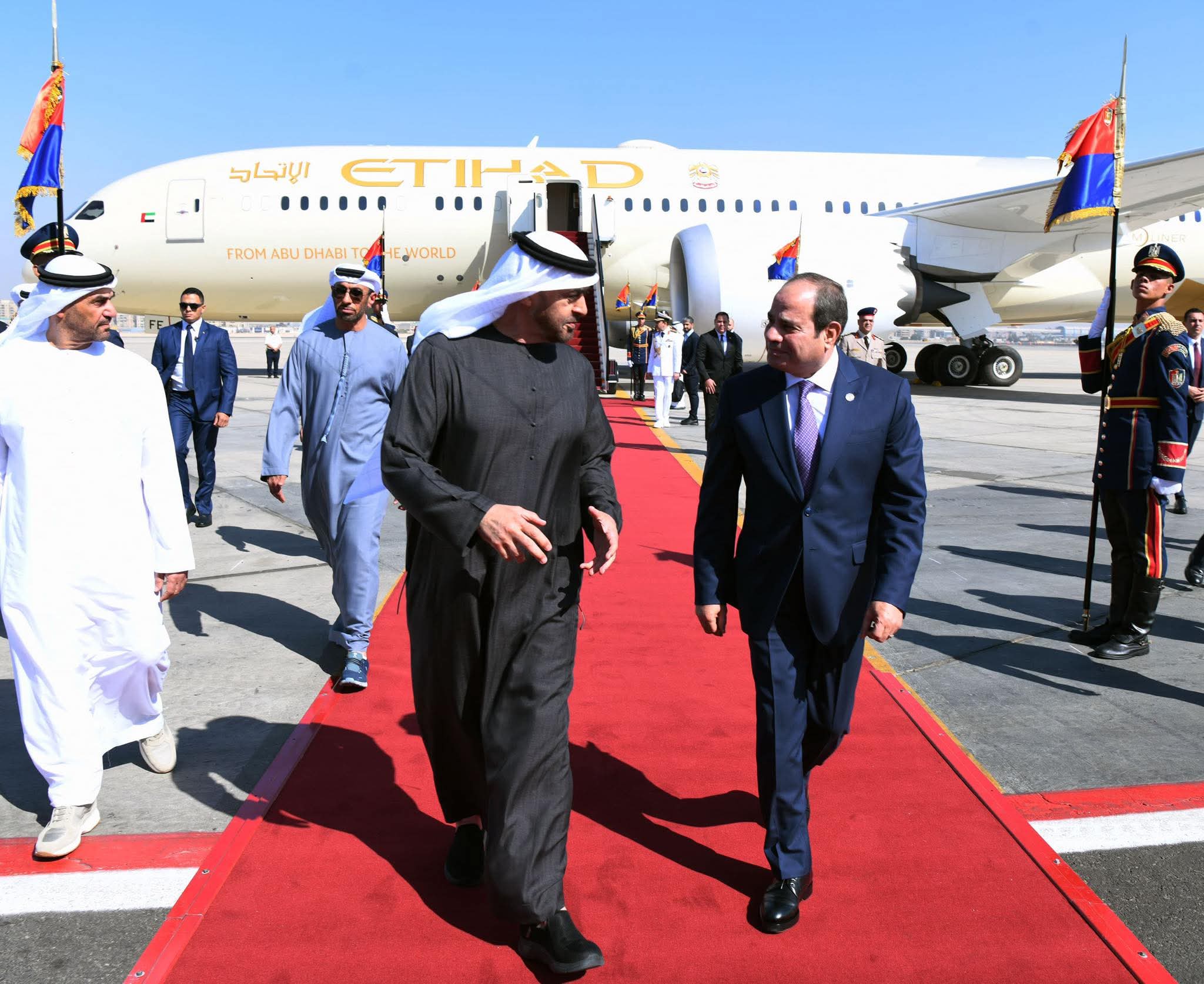 FB IMG 1759149098524 الرئيس السيسي والشيخ محمد بن زايد تطورات الأوضاع الإقليمية