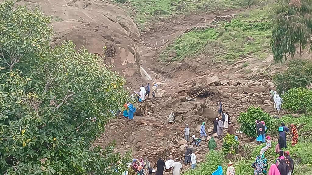 IMG 20250901 WA0078 مأساة في دارفور : الأمطار الغزيرة تقتل أكثر من ألف شخص وتدمر قرية بالكامل