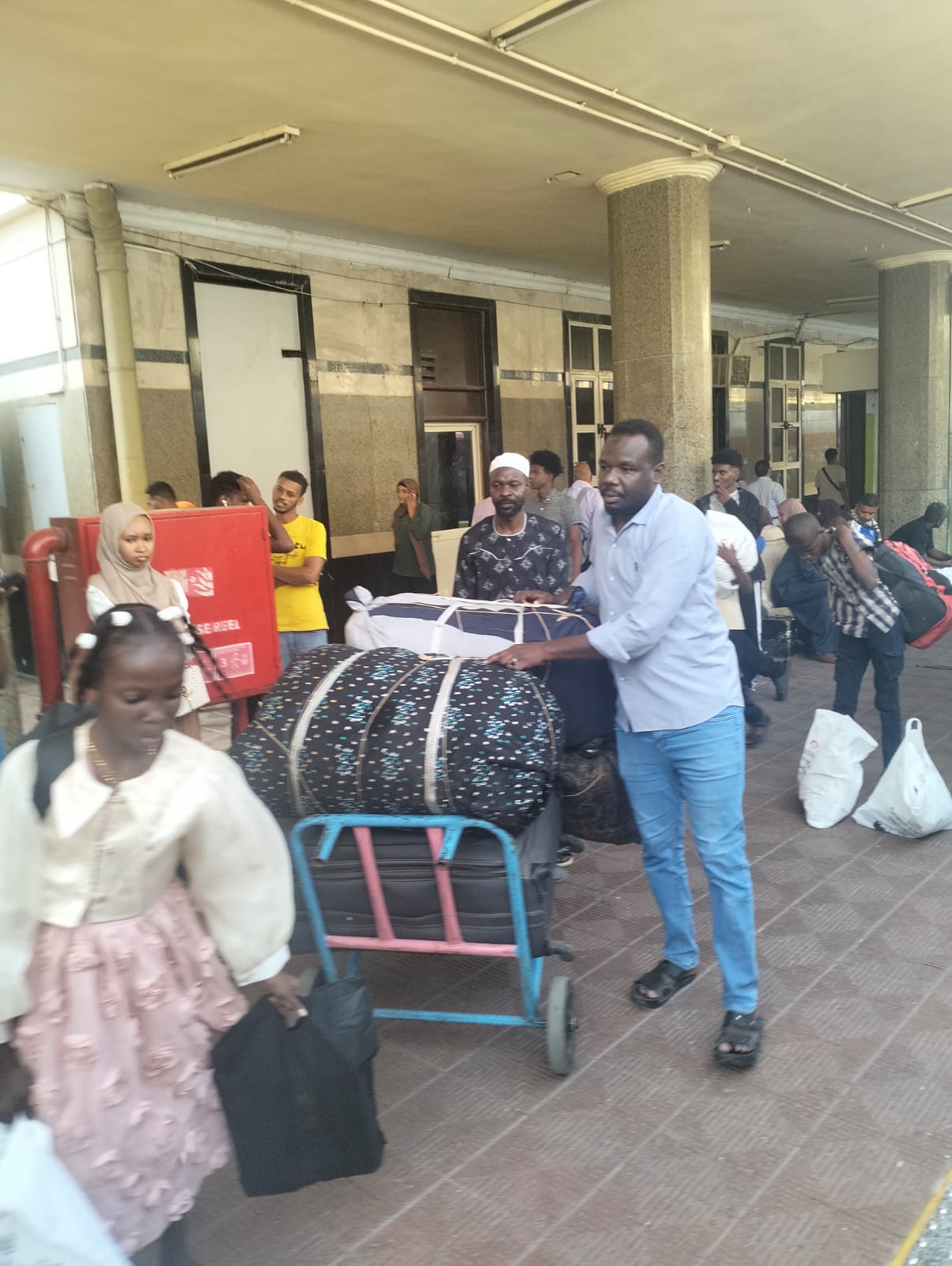 IMG 20250922 WA0016 عودة 100 ألف سوداني من مصر عبر مبادرة العودة الطوعية: رحلة إنسانية تعيد الأمل وتبني مستقبل السودان 