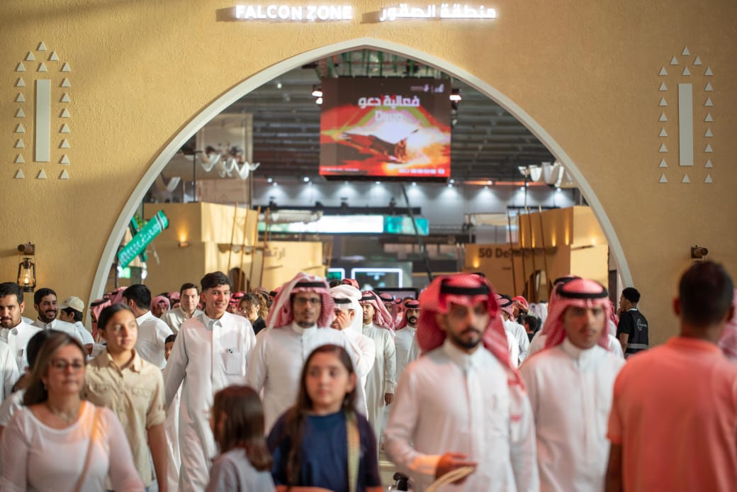 IMG 20250930 WA0081 50 شركة صينية تعرض ابتكاراتها ومنتجاتها في معرض الصقور والصيد السعودي الدولي 