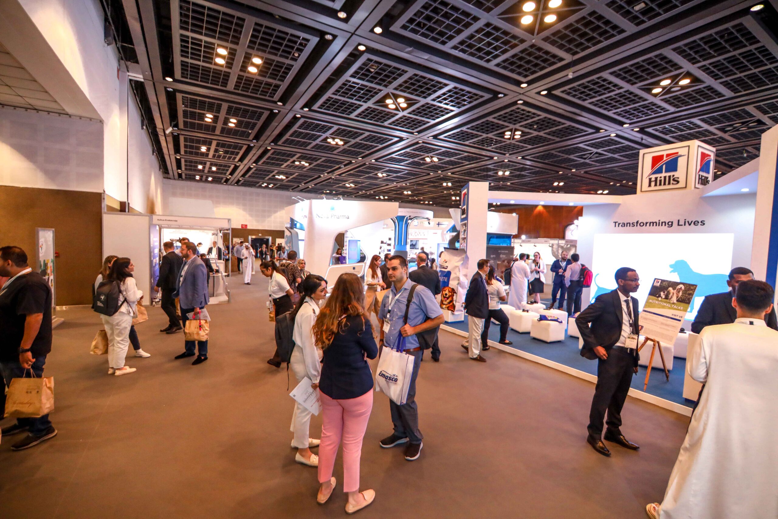 Image 2 A snapshot from the inaugural Middle East Africa Veterinary Congress held at the Dubai World Trade Centre in 2022 scaled أكتوبر المقبل بدبي .. انطلاق أكبر مؤتمر ومعرض بيطري في الشرق الأوسط وأفريقيا لتعزيز الممارسات البيطرية وصحة الحيوان