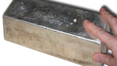 قفزة تاريخية في أسعار الفضة وسط فوضى في السوق ونقص حاد في المعروض 13 1000oz.silver.bullion.bar .top قفزة تاريخية في أسعار الفضة وسط فوضى في السوق ونقص حاد في المعروض