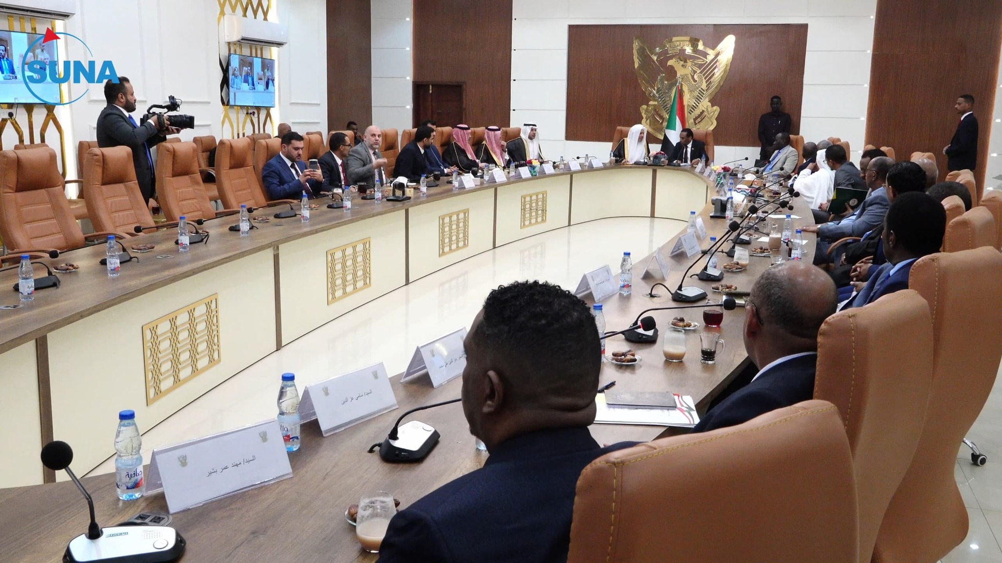 557730359 854538286927878 6336294128578552015 n السودان ورابطة العالم الإسلامي يبحثان تعزيز التعاون التنموي والإنساني