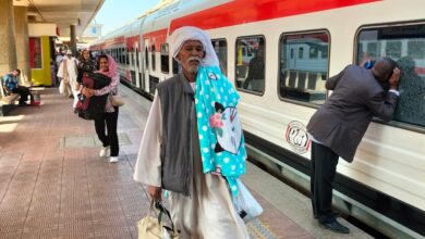 انطلاق الرحلة الـ 25 من قطار العودة الطوعية للسودانيين المقيمين في مصر إلى وطنهم مجاناً 6 5e74c7d2 95fe 4987 aaae 0a7a9f1a2b48 انطلاق الرحلة الـ 25 من قطار العودة الطوعية للسودانيين المقيمين في مصر إلى وطنهم مجاناً