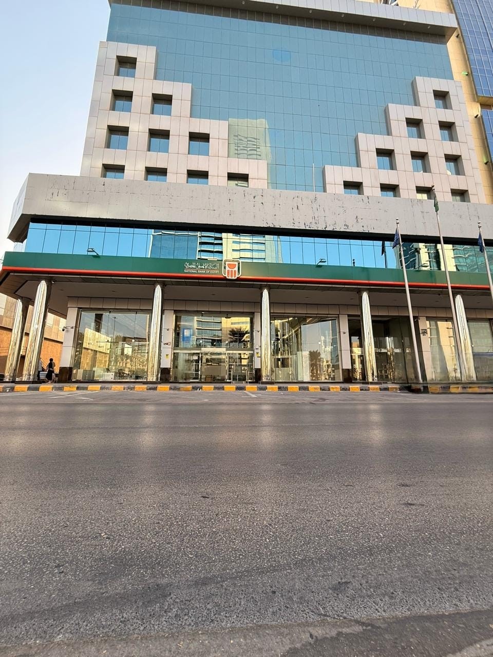 الأهلي المصري يصل إلى الرياض.. هذا موعد افتتاح أول فروع البنك في المملكة 1 B الأهلي المصري يصل إلى الرياض.. هذا موعد افتتاح أول فروع البنك في المملكة