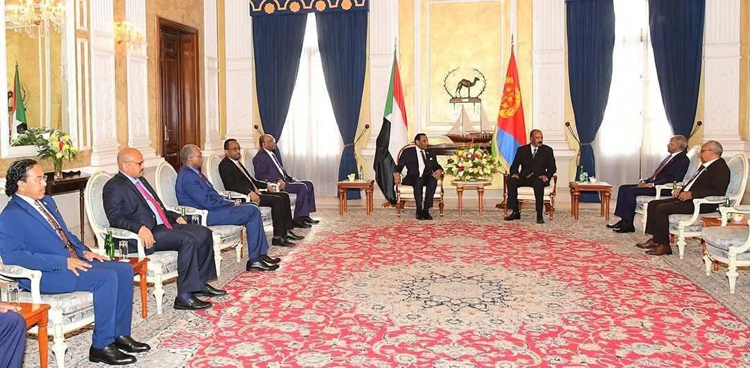 FB IMG 1760042708377 إريتريا: الرئيس أفورقى يستقبل رئيس الوزراء السوداني في أسمرا ويؤكدان تعزيز العلاقات الثنائية