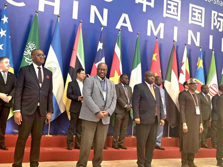 وزير المعادن السوداني: السودان يتمتع بثروات معدنية متنوعة.. ونور الدائم يدعو الشركات الصينية للاستثمار في بلاده 1 FB IMG 1761230885011 وزير المعادن السوداني: السودان يتمتع بثروات معدنية متنوعة.. ونور الدائم يدعو الشركات الصينية للاستثمار في بلاده