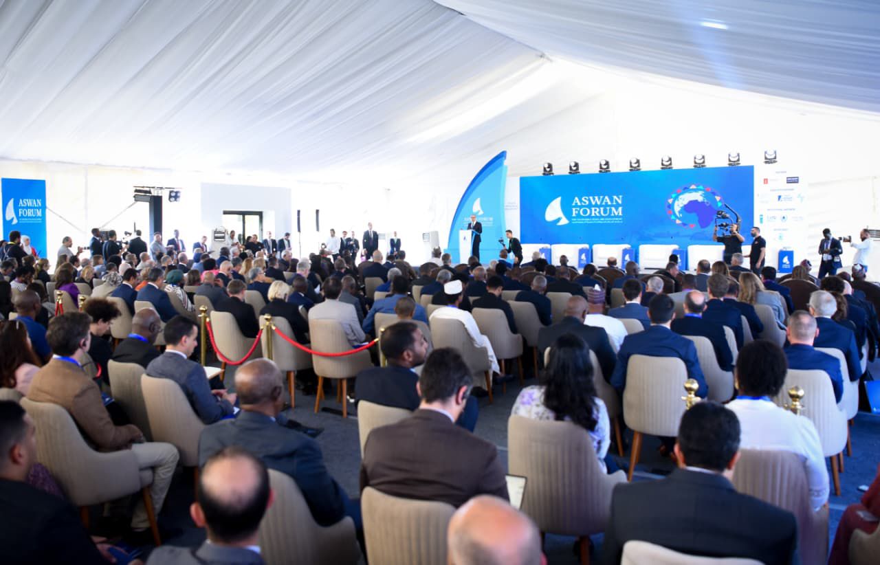 IMG 20251019 WA0019 بكلمة مسجلة .. الرئيس السيسي يفتتح منتدي أسوان للسلام والتنمية