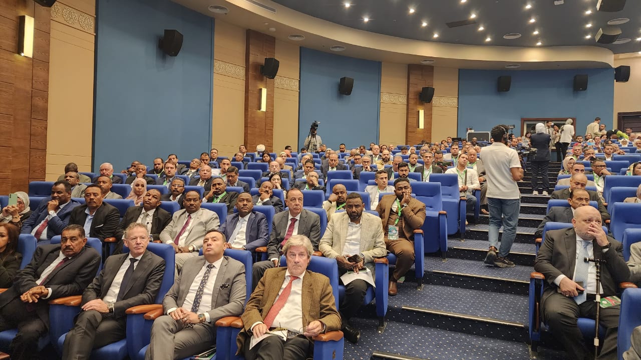 انطلاق ثاني الورش التحضيرية للملتقي المصري السوداني لرجال الأعمال 5 IMG 20251026 WA0013 انطلاق ثاني الورش التحضيرية للملتقي المصري السوداني لرجال الأعمال