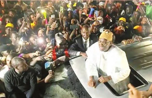 الكاميرون تعيش ازمة سياسية بين صناديق الاقتراع ودوامة الطعون السياسية 2 Issa Tchiroma 600x388 1 الكاميرون تعيش ازمة سياسية بين صناديق الاقتراع ودوامة الطعون السياسية