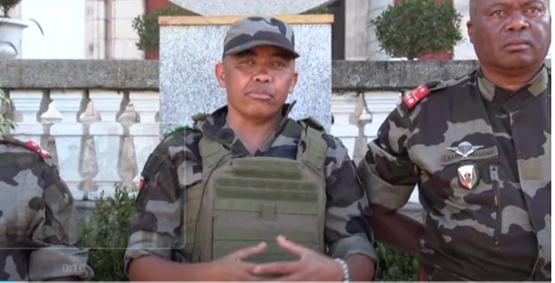 آخر التطورات في مدغشقر .. الحاكم العسكري ينصب نفسه رئيسا والاتحاد الأفريقي يعلق عضوية البلاد 1 Screenshot 2025 10 15 214456 آخر التطورات في مدغشقر .. الحاكم العسكري ينصب نفسه رئيسا والاتحاد الأفريقي يعلق عضوية البلاد