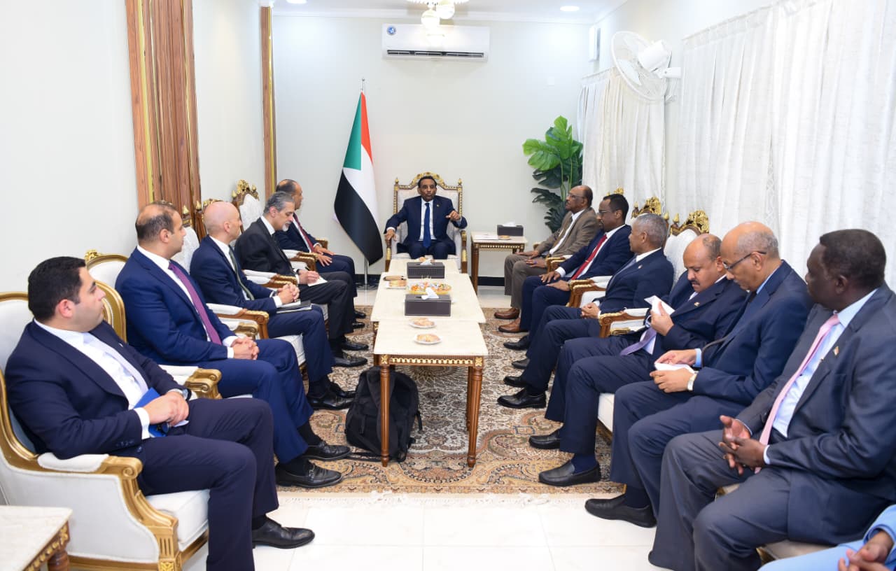 eab3a495 b16c 4a96 84fe 235d3dd232ff مصر: وزير الخارجية يقوم بزيارة للسودان ويلتقي رئيس الوزراء السوداني ووزير خارجيته لبحث تعزيز العلاقات الثنائية بين البلدين