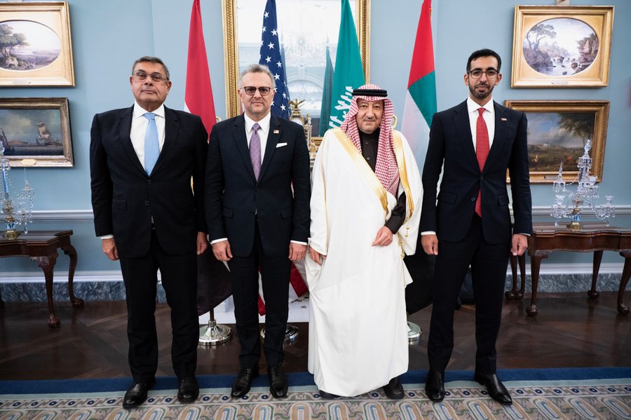 كبير مستشاري الرئيس الأمريكي يكشف عن تفاصيل اجتماع « الرباعية » بشأن السودان في واشنطن 1 ٢٠٢٥١٠٢٥ ١٧٢٢٣٠ كبير مستشاري الرئيس الأمريكي يكشف عن تفاصيل اجتماع « الرباعية » بشأن السودان في واشنطن