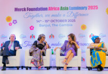 231ad20eef40ef9 مؤسسة ميرك تقدم 94 منحة دراسية لأطباء جامبيا في التخصصات الحرجة والمحرومة