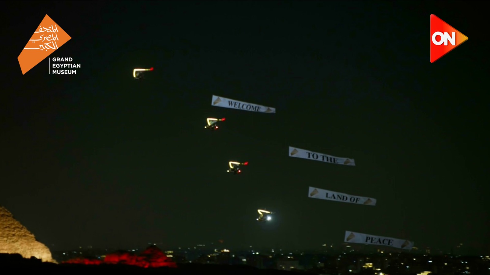"أهلا بكم في أرض السلام".. عروض بطائرات شراعية ترحيبا بضيوف افتتاح المتحف المصري الكبير 1 575624983 1380098070136120 5745095797570148016 n "أهلا بكم في أرض السلام".. عروض بطائرات شراعية ترحيبا بضيوف افتتاح المتحف المصري الكبير