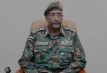 588641433 881358684245838 2868775369943411483 n رسائل البرهان خلال لقاءه قيادات الجيش : لسنا دعاة حرب ولا نرفض السلام