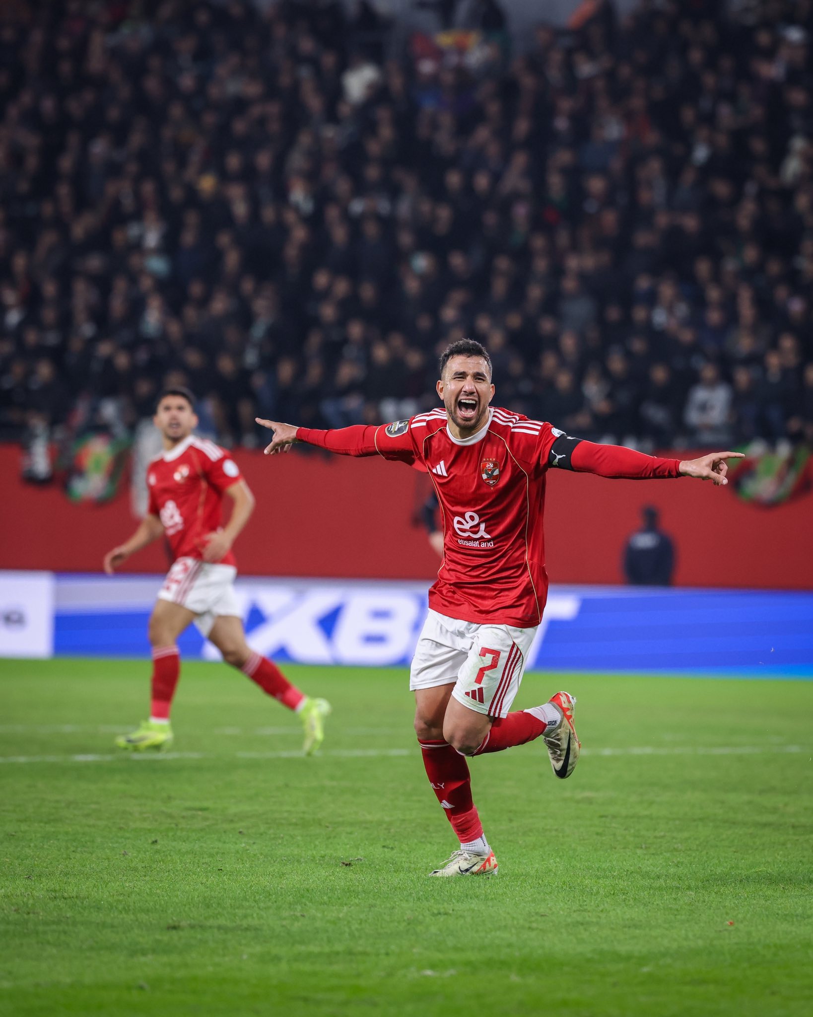 591527053 1403699574457640 5908179656055680505 n التعادل الإيجابي بهدف لمثله يفرض نفسه علي مواجهة الجيش الملكي والأهلي