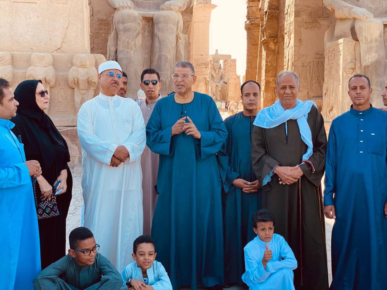 FB IMG 1763135915599 الجلابية تنتصر: مبادرة “هنزور معبد الأقصر” تتحول لرسالة قوية ضد الإساءة للزي الصعيدي