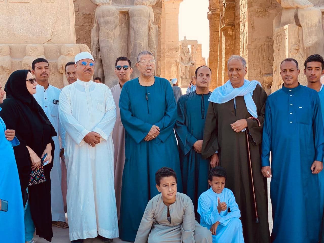 FB IMG 1763135937909 الجلابية تنتصر: مبادرة “هنزور معبد الأقصر” تتحول لرسالة قوية ضد الإساءة للزي الصعيدي