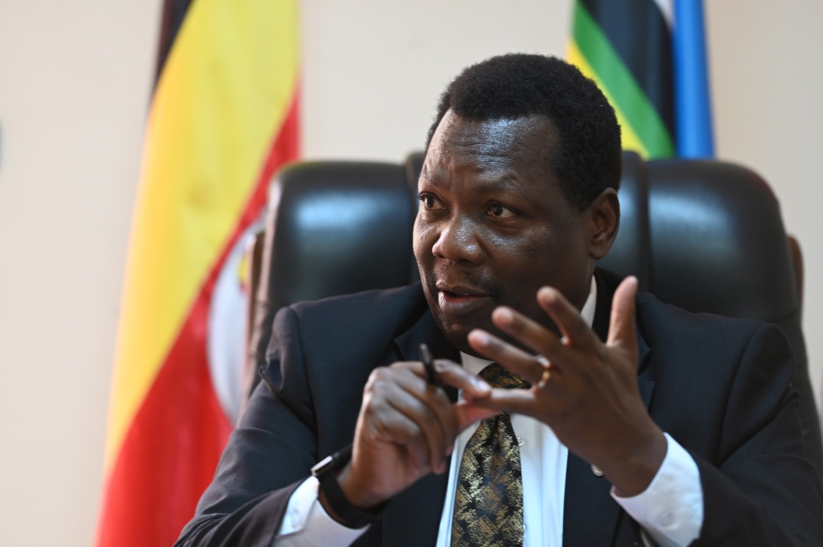 السفير الأوغندي في القاهرة: نهر النيل يربطنا بمصر برباط أبدي.. وأوغندا تدعو المصريين لاكتشاف جنة إفريقيا الخضراء 2 IMG 20251117 WA0009 السفير الأوغندي في القاهرة: نهر النيل يربطنا بمصر برباط أبدي.. وأوغندا تدعو المصريين لاكتشاف جنة إفريقيا الخضراء