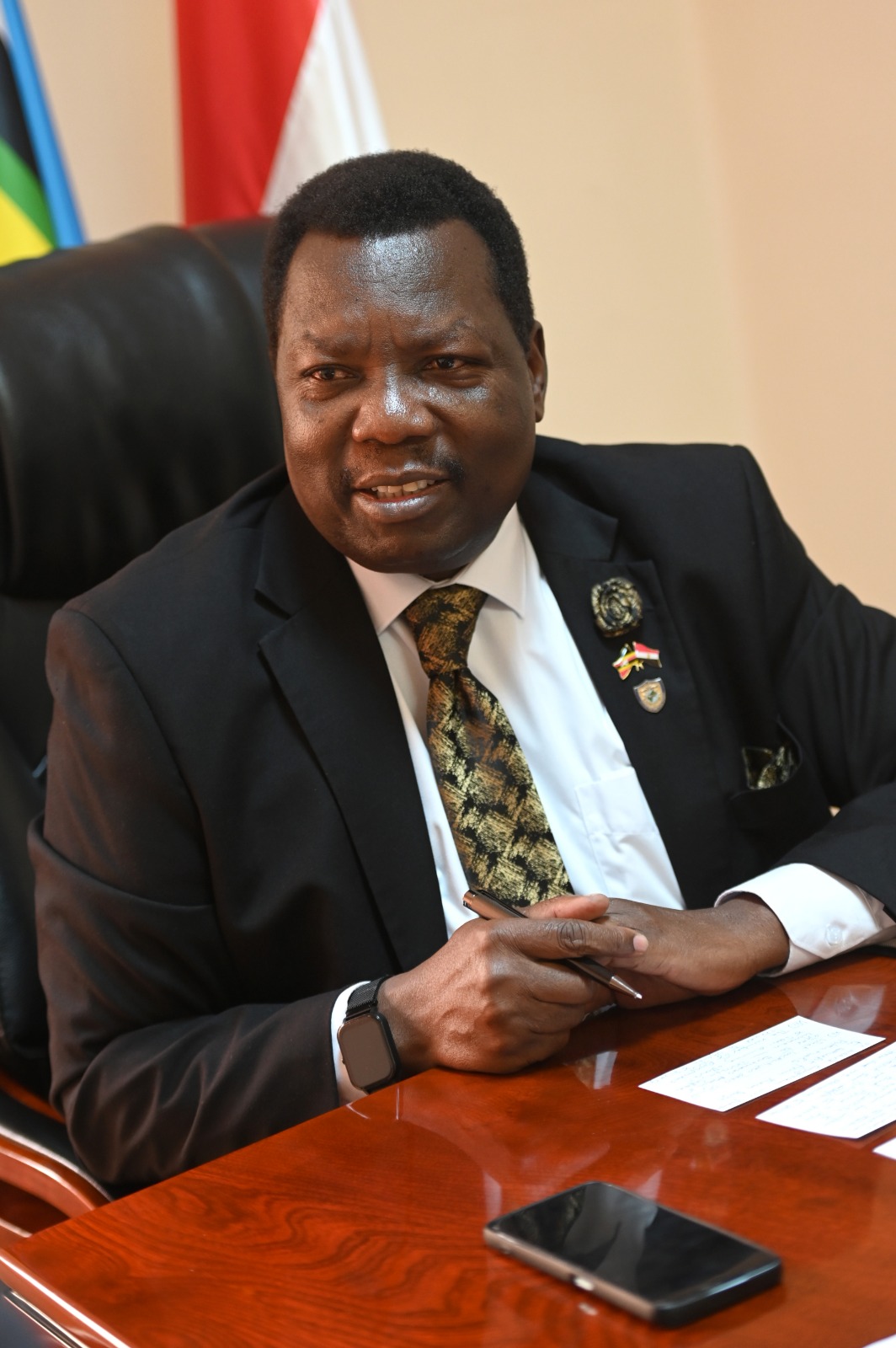 السفير الأوغندي في القاهرة: نهر النيل يربطنا بمصر برباط أبدي.. وأوغندا تدعو المصريين لاكتشاف جنة إفريقيا الخضراء 3 IMG 20251117 WA0031 السفير الأوغندي في القاهرة: نهر النيل يربطنا بمصر برباط أبدي.. وأوغندا تدعو المصريين لاكتشاف جنة إفريقيا الخضراء