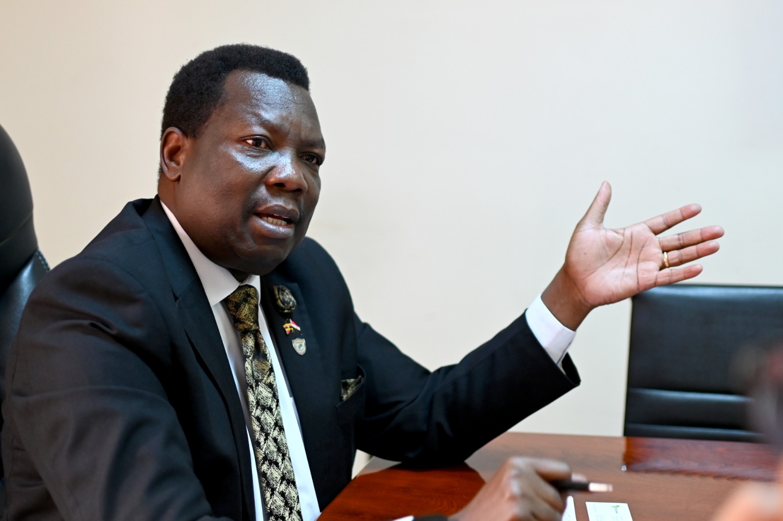 السفير الأوغندي في القاهرة: نهر النيل يربطنا بمصر برباط أبدي.. وأوغندا تدعو المصريين لاكتشاف جنة إفريقيا الخضراء 12 IMG 20251117 WA0034 1 السفير الأوغندي في القاهرة: نهر النيل يربطنا بمصر برباط أبدي.. وأوغندا تدعو المصريين لاكتشاف جنة إفريقيا الخضراء