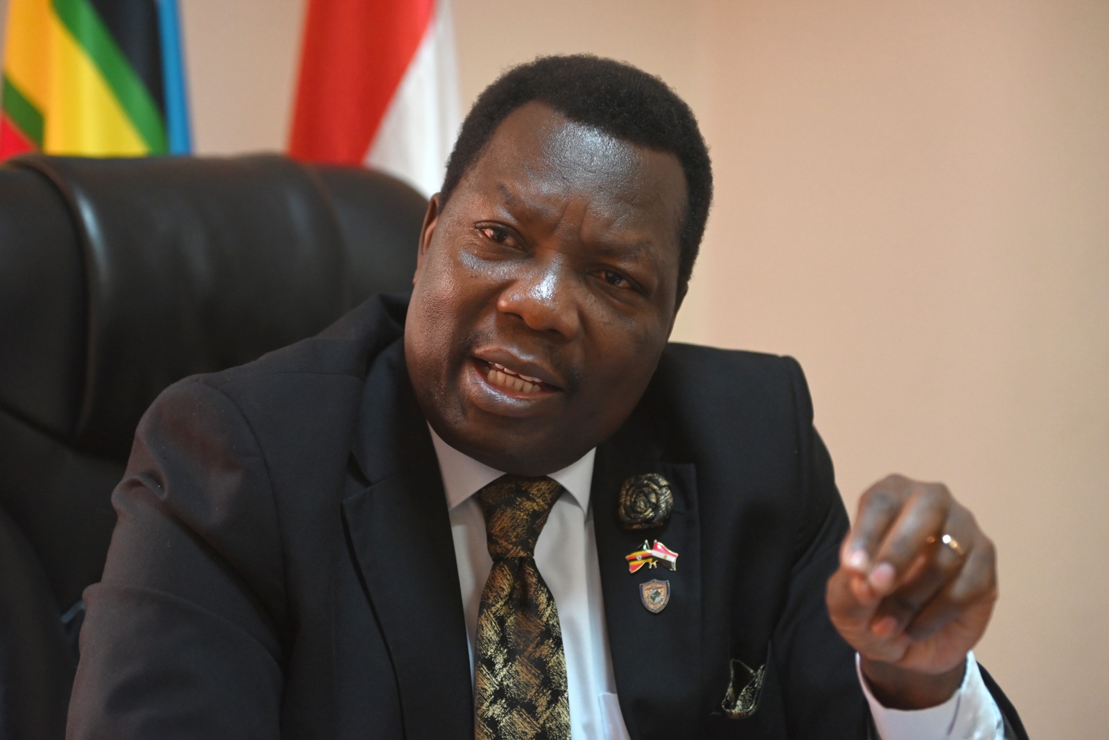 السفير الأوغندي في القاهرة: نهر النيل يربطنا بمصر برباط أبدي.. وأوغندا تدعو المصريين لاكتشاف جنة إفريقيا الخضراء 6 IMG 20251117 WA0037 السفير الأوغندي في القاهرة: نهر النيل يربطنا بمصر برباط أبدي.. وأوغندا تدعو المصريين لاكتشاف جنة إفريقيا الخضراء